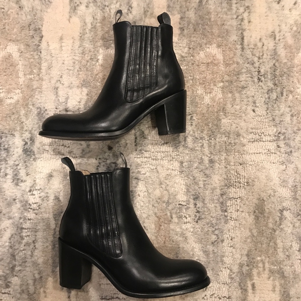 FREE LANCE emea 7 jodpur leather heeled booties